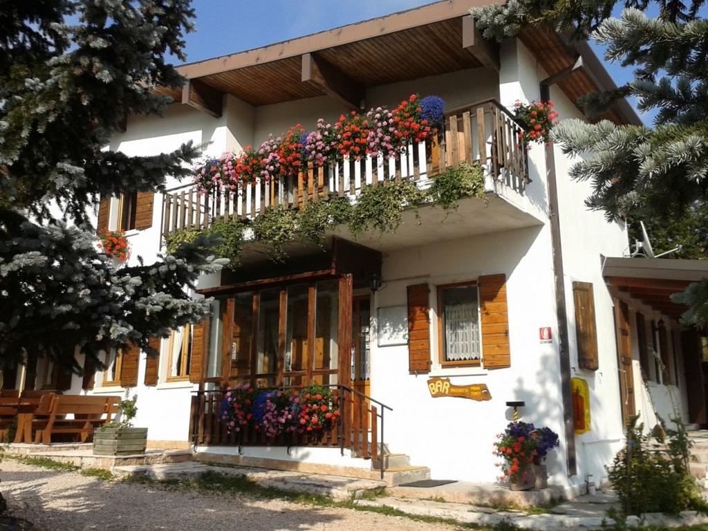 Hotel Campeggio Branchetto Bosco Chiesanuova Exteriér fotografie